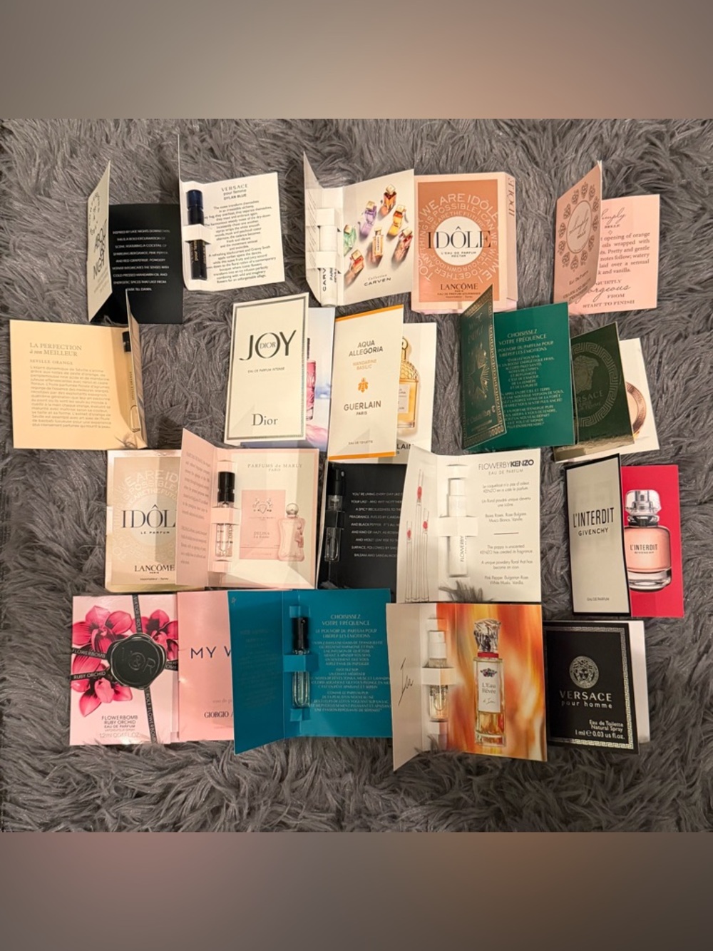 Assorted Designer Fragrance Samples - Picture 2 of 7